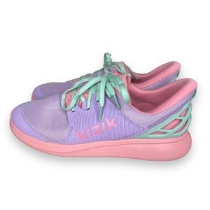 Kizik Anaheim Hands-Free Sneakers in Dreamland Kids 6.5